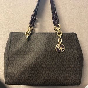 Michael Kors purse